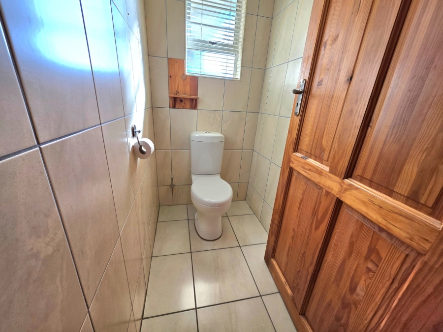 5 Bedroom Property for Sale in Eureka Free State